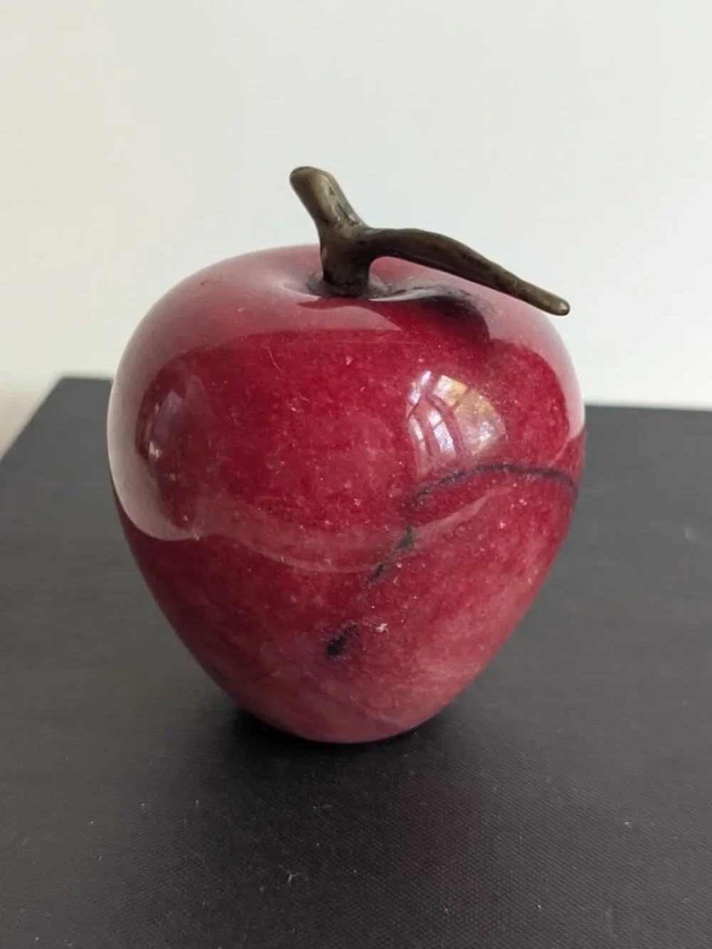 Vintage MCM Polished Marble Alabaster Red Apple Paperweight w/Brass Stem